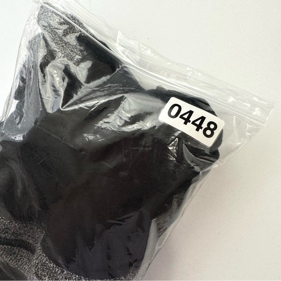 Sean John Women’s Sz L Black / Grey Full Zip Sweater V Neck Grannycore Casual LS - Picture 8 of 8